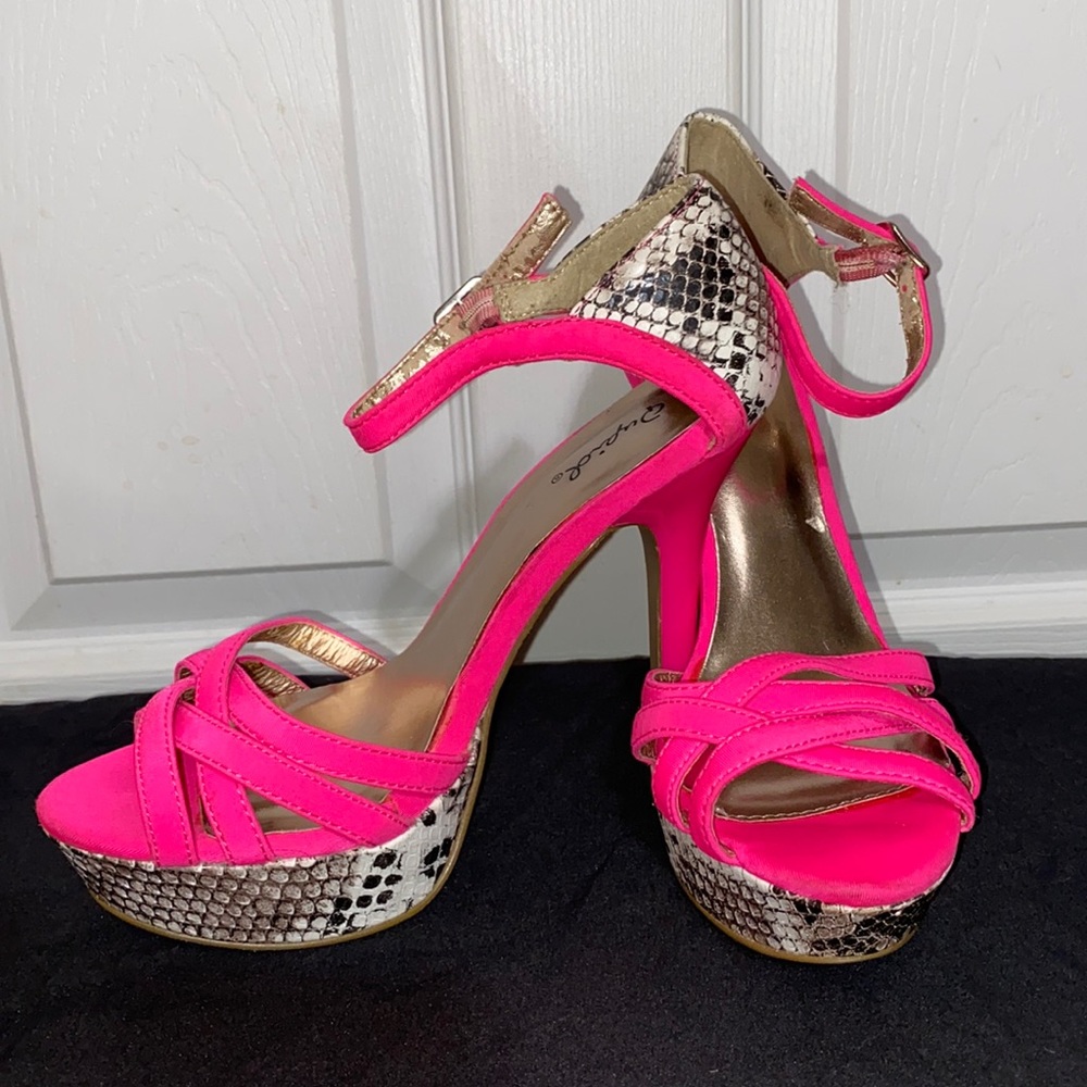 Qupid Neon Pink Lycra & Python Platform Pumps sz7